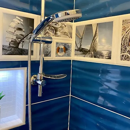 Sleeping Sailors Boutique 4*
