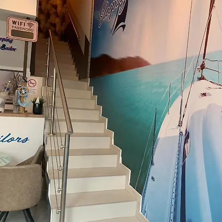 Sleeping Sailor Boutique 4*