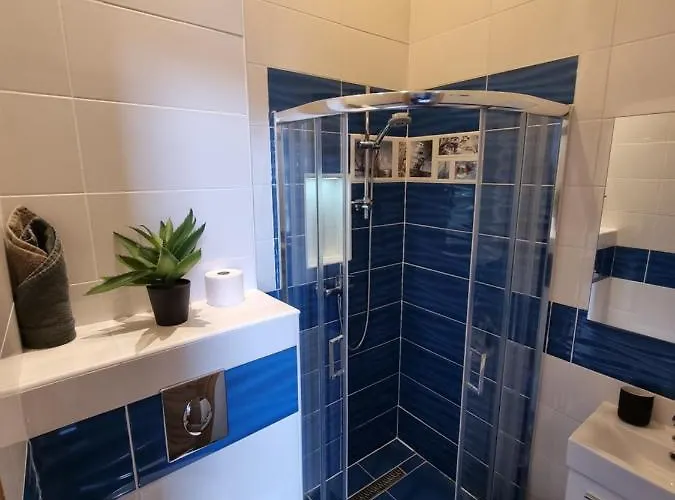 Sleeping Sailors Boutique 4*